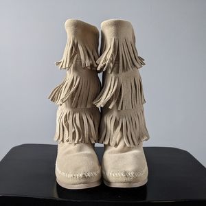 Minnetonka Womens 3 Layer Fringe Boot
